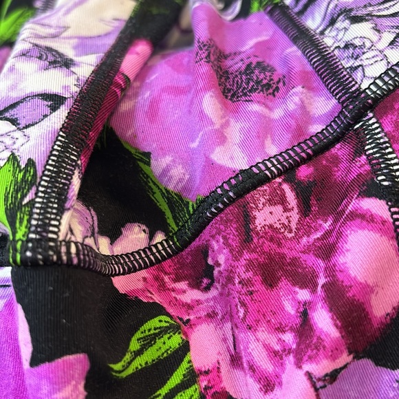 Victoria secret legging and bra set small pant medium bra top - Picture 10 of 10